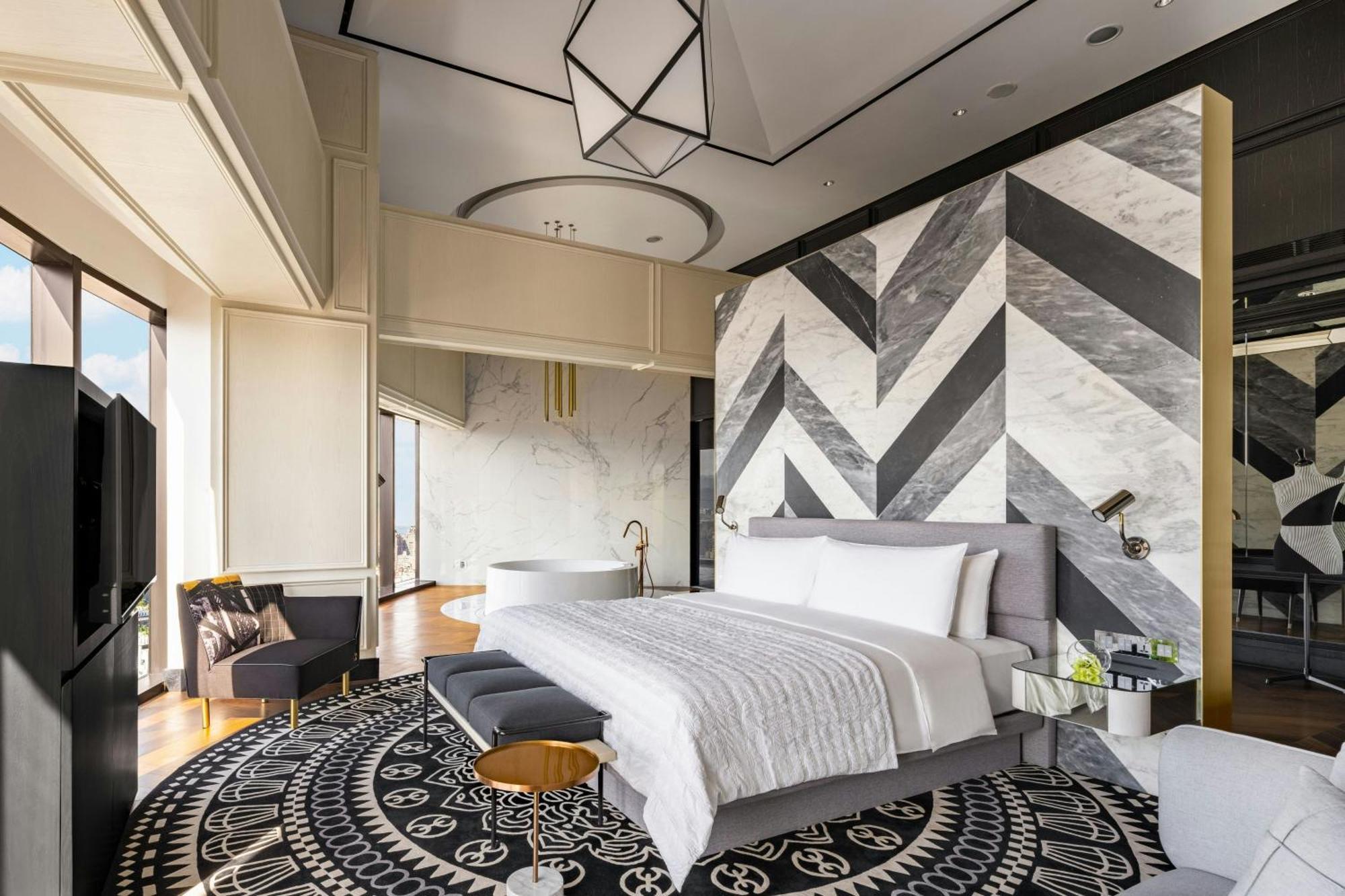 Le Meridien Taichung Exterior photo A bedroom at the hotel