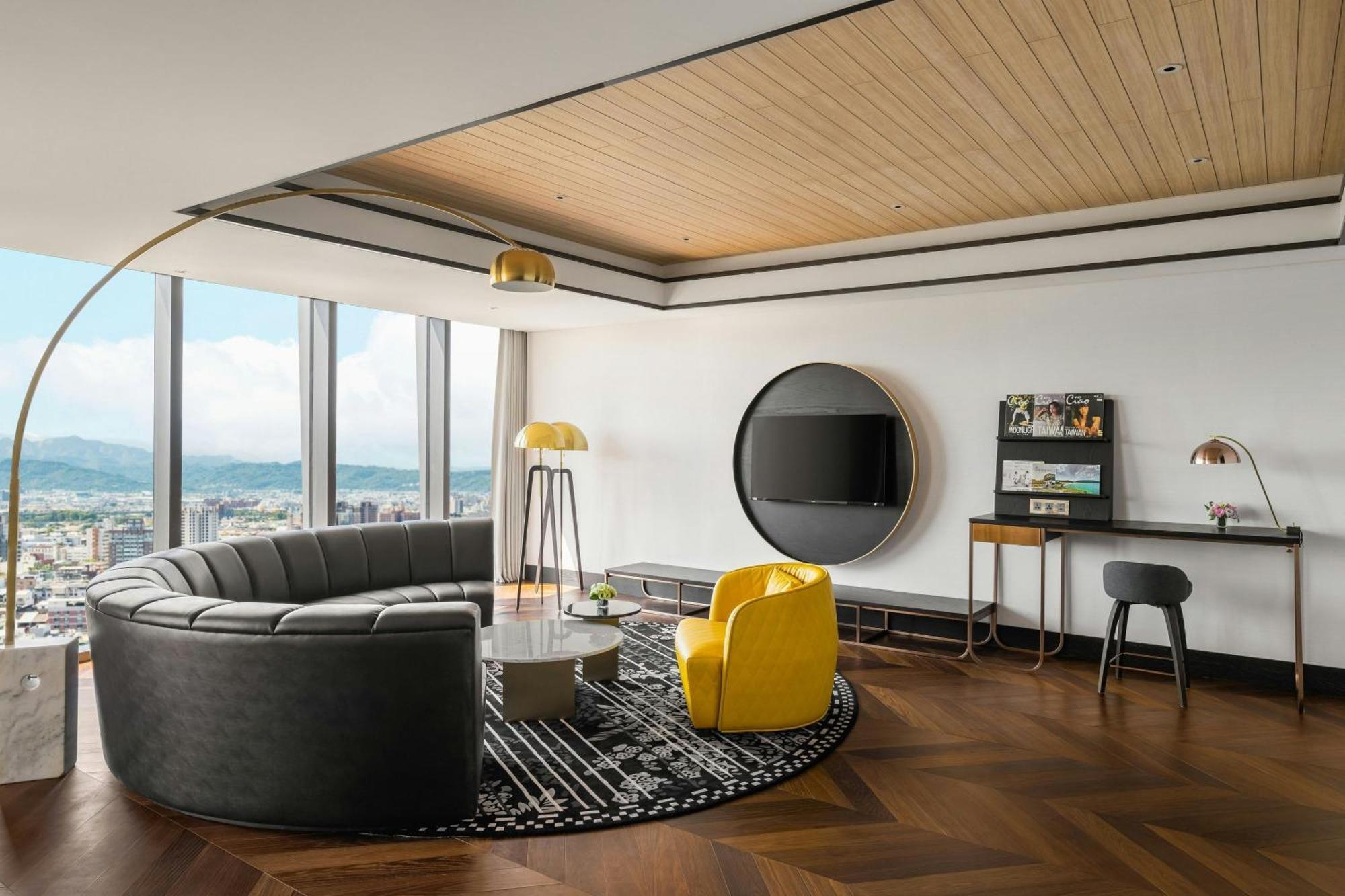 Le Meridien Taichung Exterior photo The Living Room at The Landmark