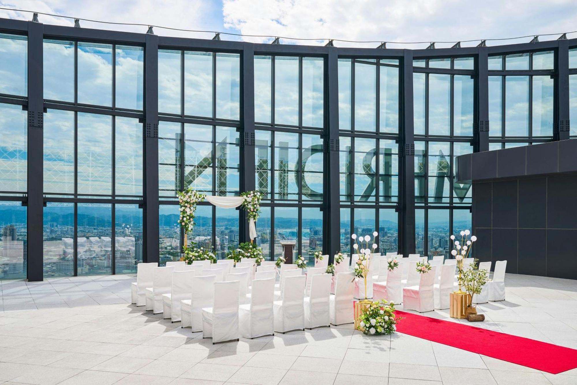 Le Meridien Taichung Exterior photo The Sky Chapel