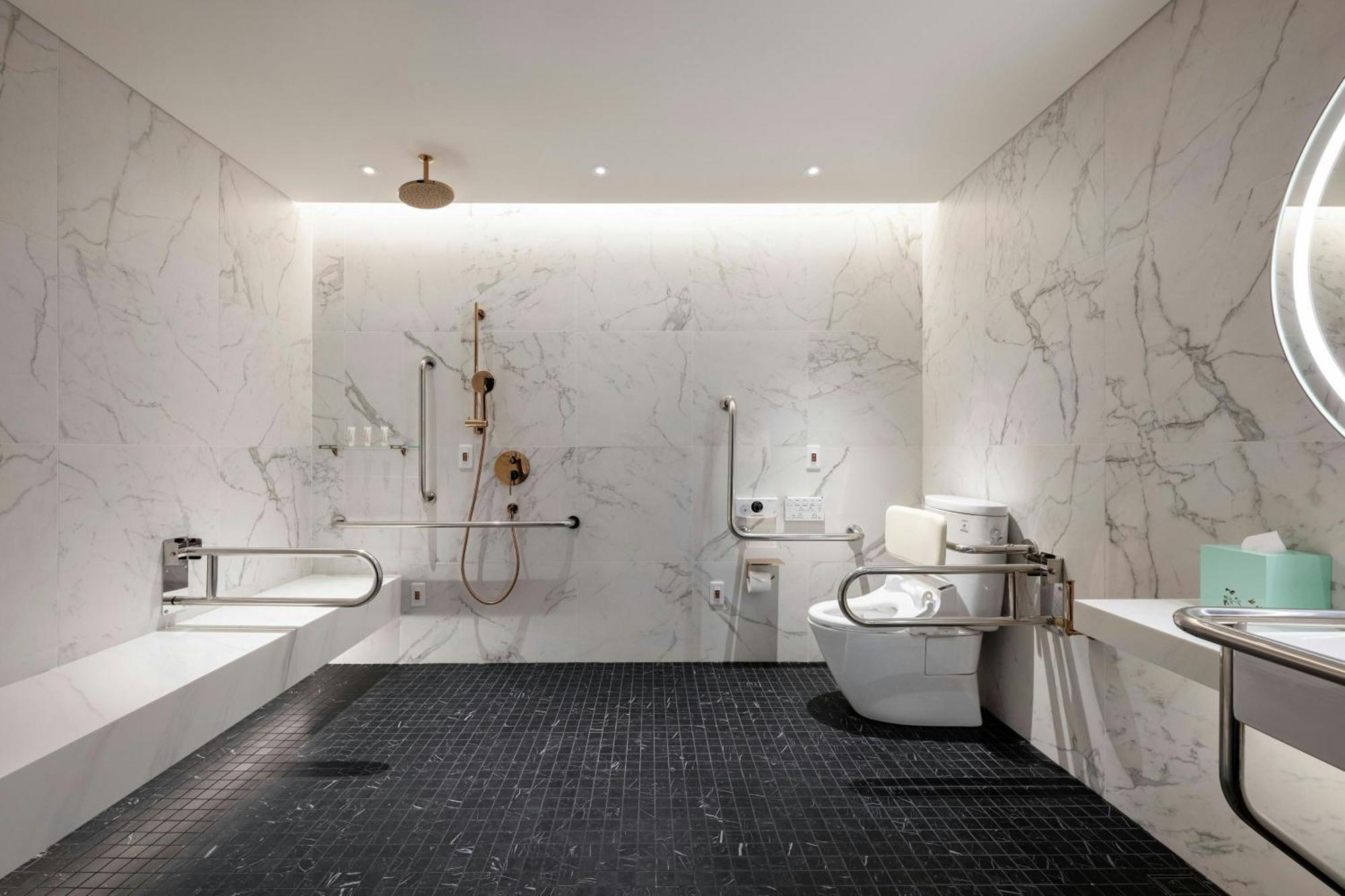 Le Meridien Taichung Exterior photo Bathroom